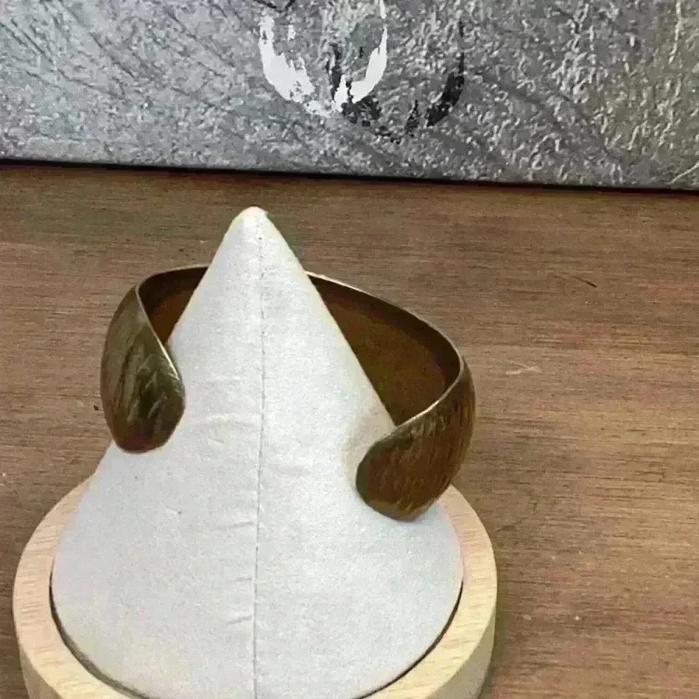 Brass Hammered Cuff Vintage